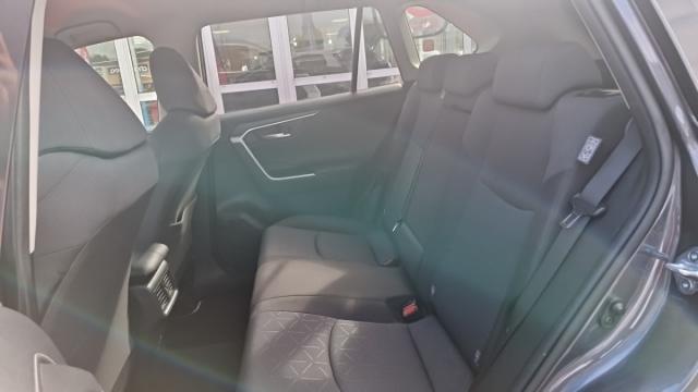 Toyota Rav4 image 2