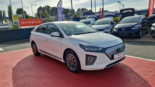 Hyundai Ioniq image 3