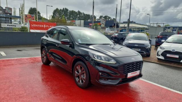 Ford Kuga image 1