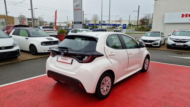 Toyota Yaris image 3