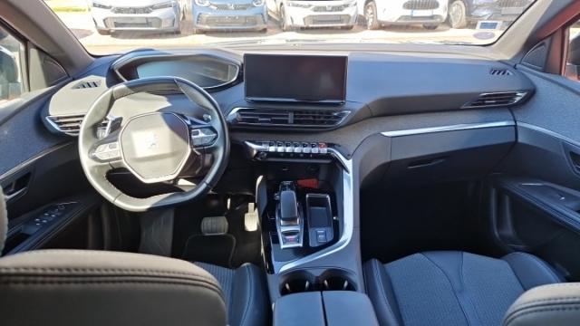Peugeot 3008 image 2