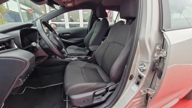 Toyota Corolla image 8