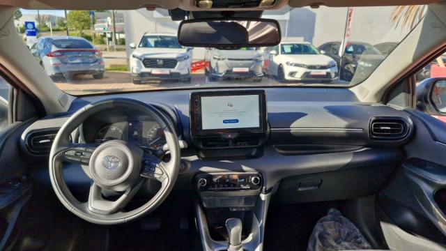 Toyota Yaris image 6