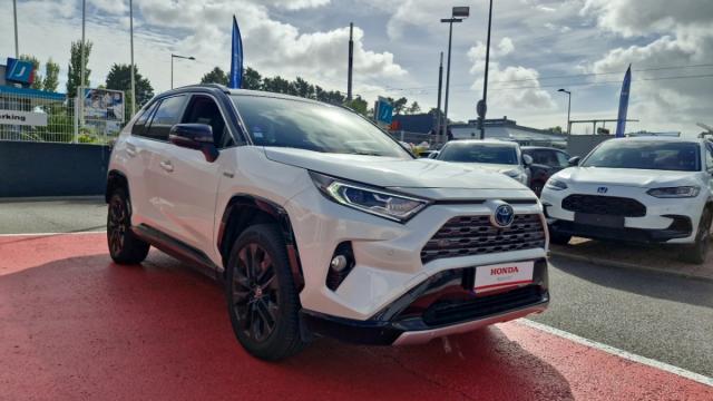 Toyota Rav4 image 2