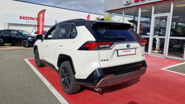 Toyota Rav4 image 6