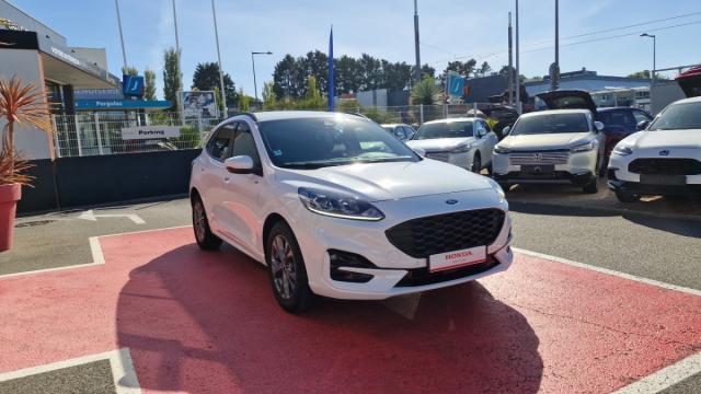 Ford Kuga image 6