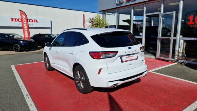 Ford Kuga image 4