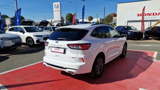 Ford Kuga image 9