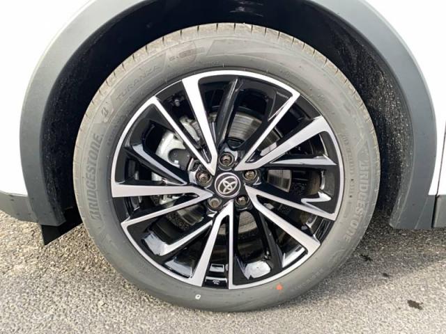 Toyota C-Hr image 3