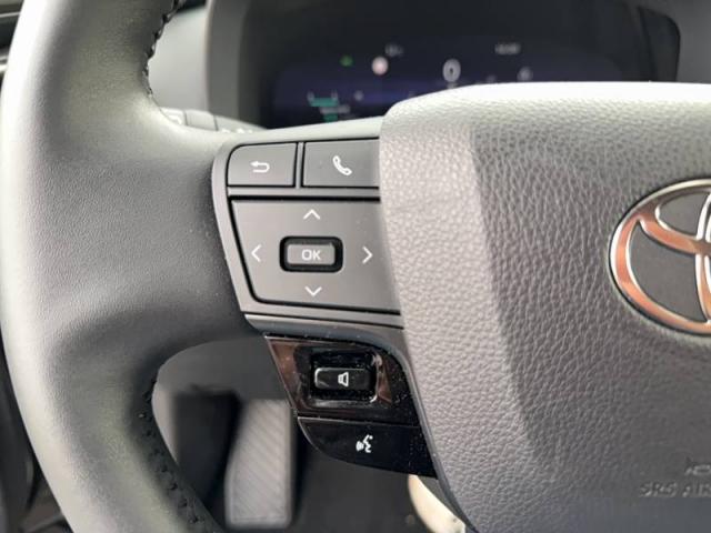Toyota C-Hr image 8