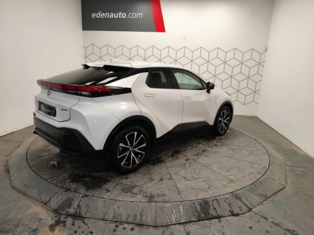 Toyota C-Hr image 5