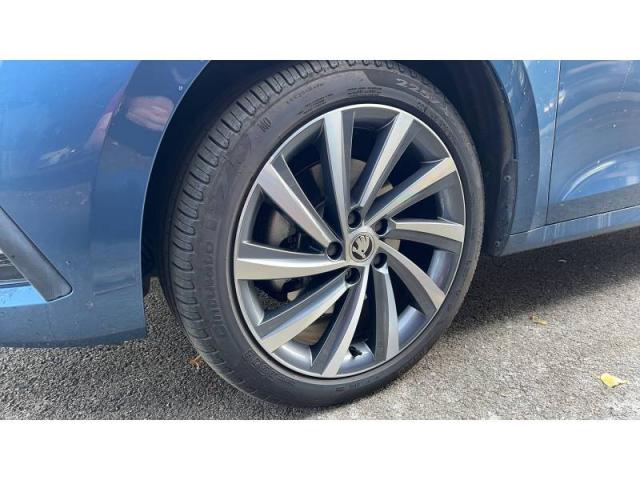 Skoda Octavia image 6