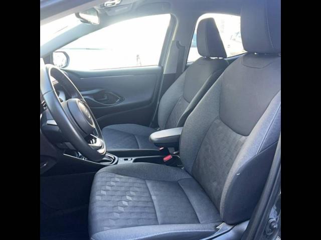 Toyota Yaris image 2