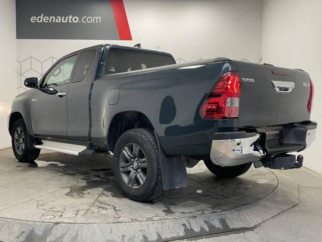 Toyota Hilux image 6