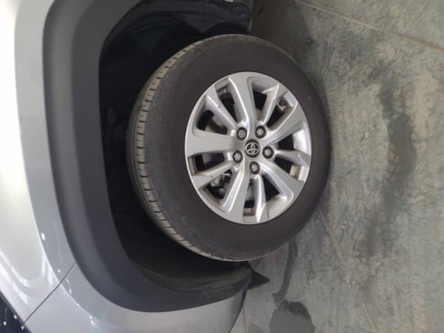 Toyota Yaris image 2