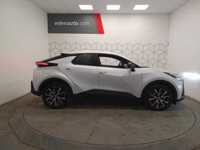 Toyota C-Hr image 6
