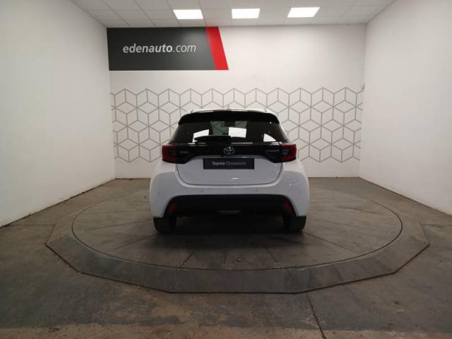 Toyota Yaris image 2