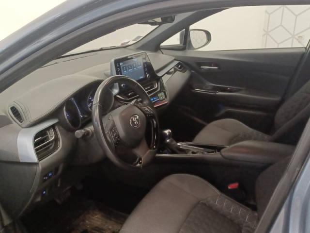 Toyota C-Hr image 4