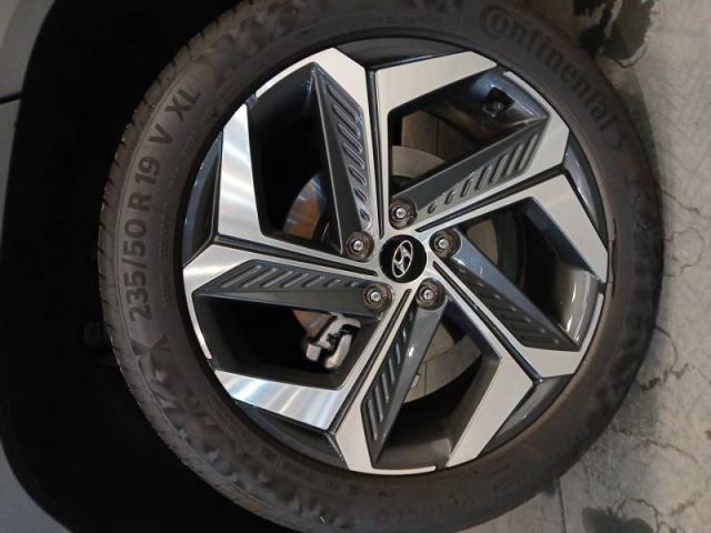 Hyundai Tucson image 8
