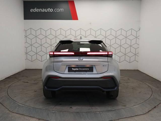 Toyota C-Hr image 2