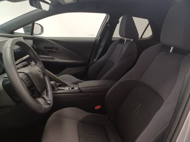 Toyota C-Hr image 5