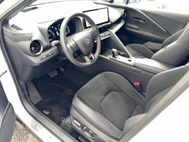 Toyota C-Hr image 8