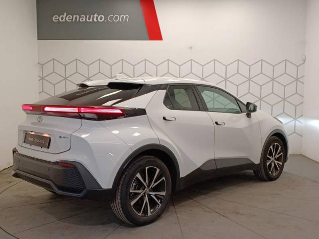 Toyota C-Hr image 6