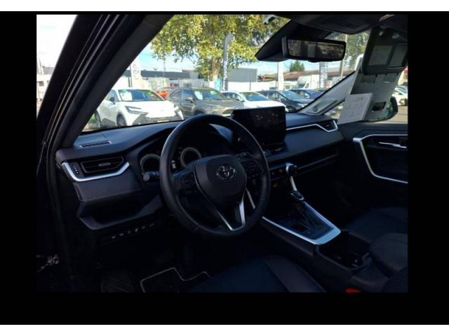 Toyota Rav4 image 5