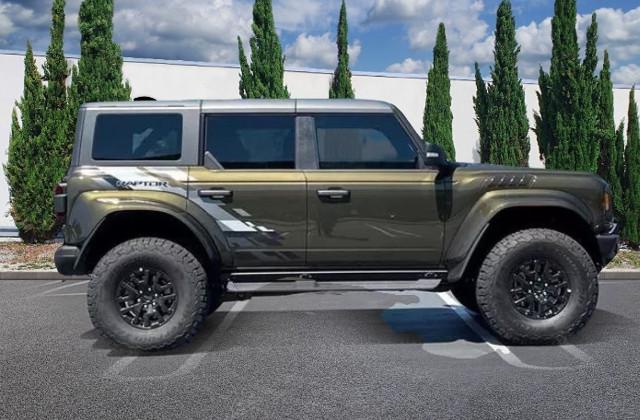 Ford Bronco image 7