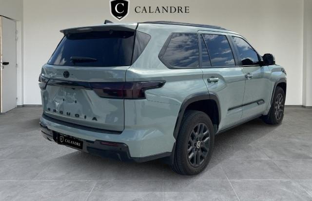 Toyota Sequoia image 5