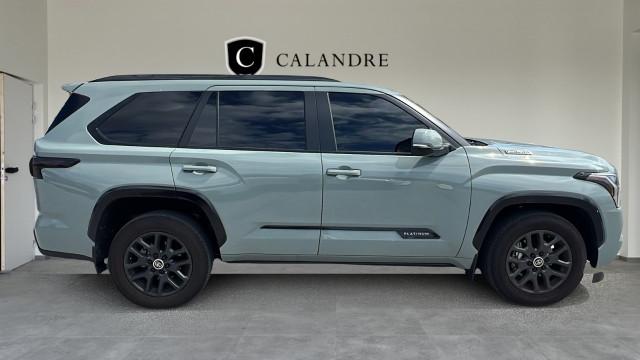 Toyota Sequoia image 9