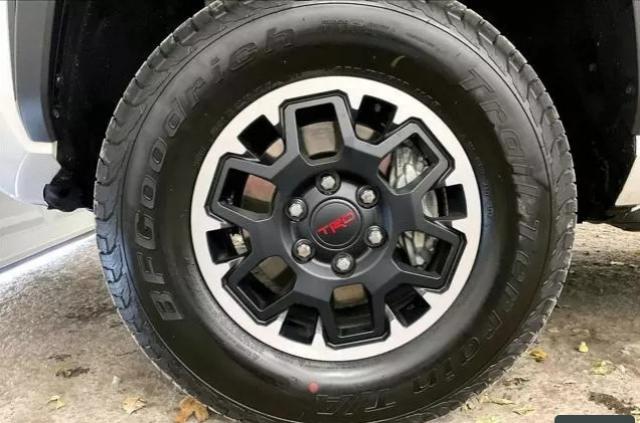 Toyota Tacoma image 3