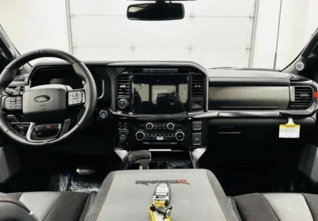 Ford F 150 image 6