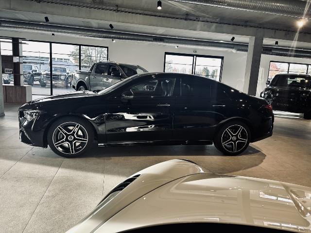 Mercedes Benz Cla image 8