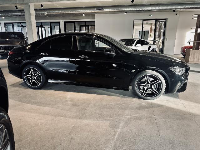 Mercedes Benz Cla image 9