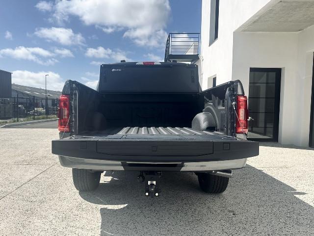 Ford F 150 image 1