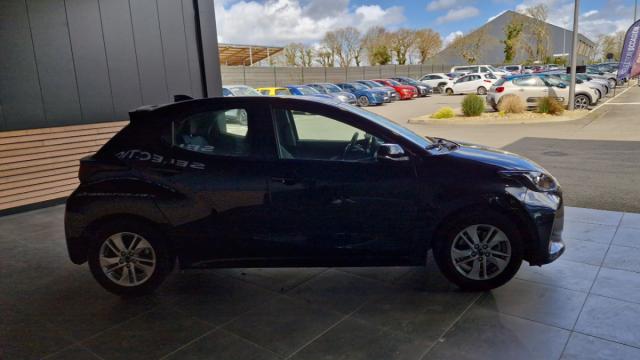 Mazda 2 image 2
