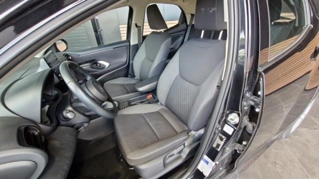 Mazda 2 image 8