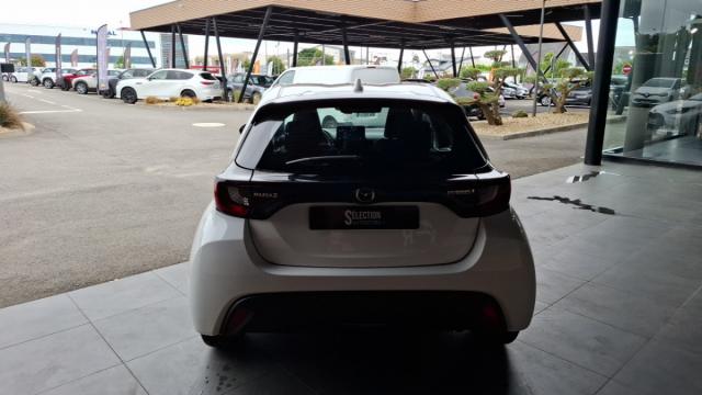 Mazda 2 image 2