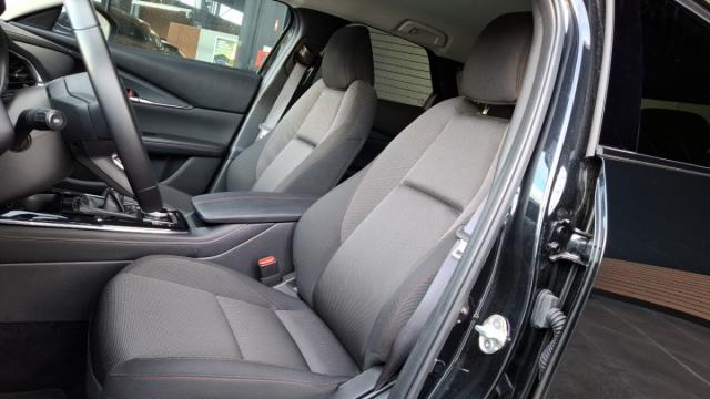 Mazda Cx-30 image 8
