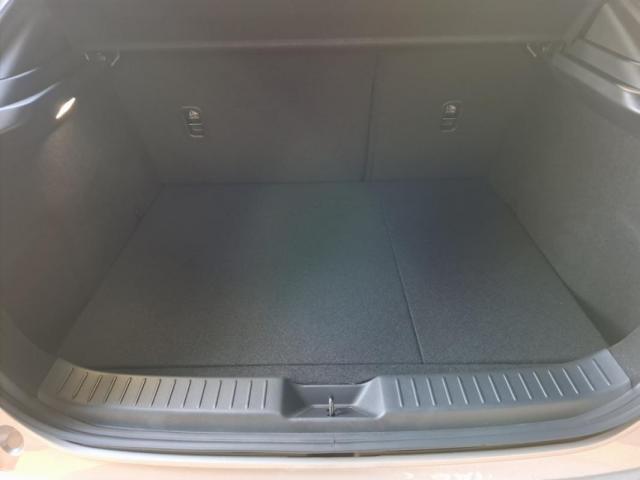 Mazda Cx-30 image 6