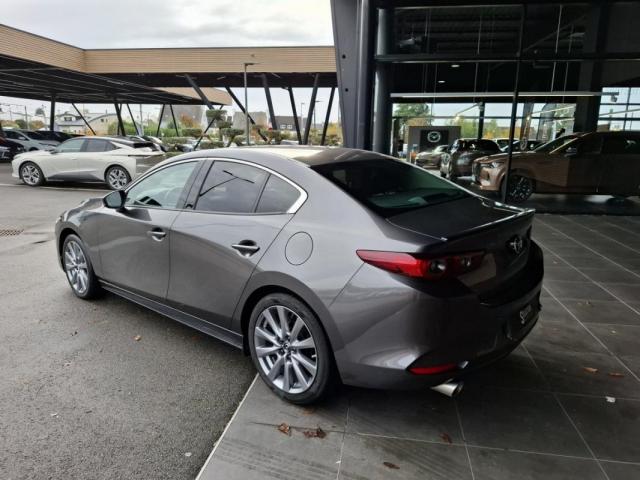 Mazda 3 image 5