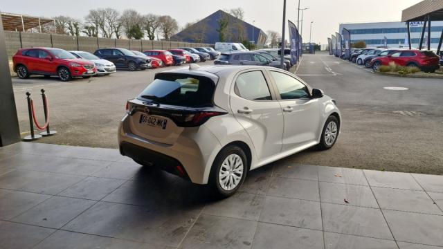 Mazda 2 image 2