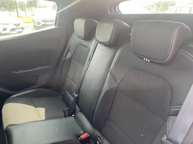 Renault Clio image 6
