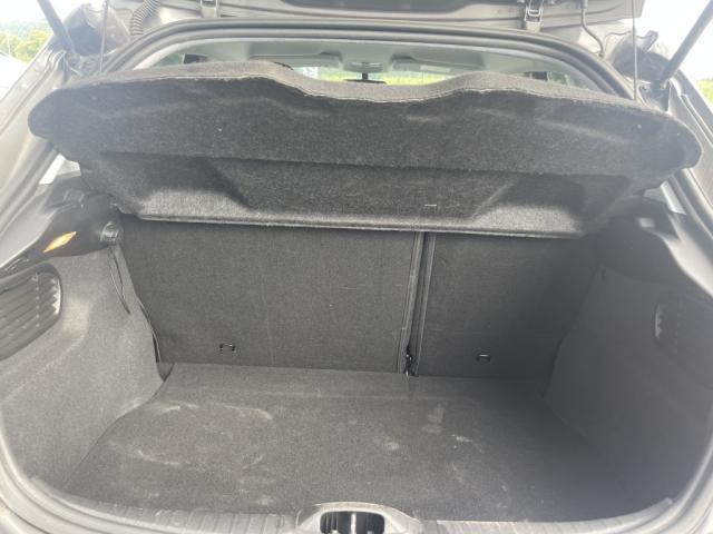 Peugeot 208 image 4