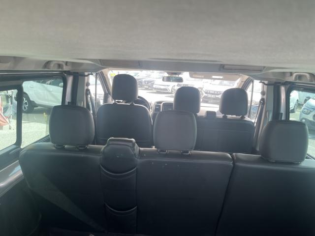 Renault Trafic image 1