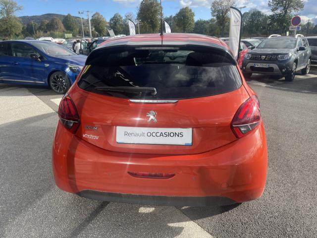 Peugeot 208 image 2