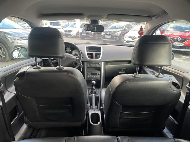 Peugeot 207 image 1