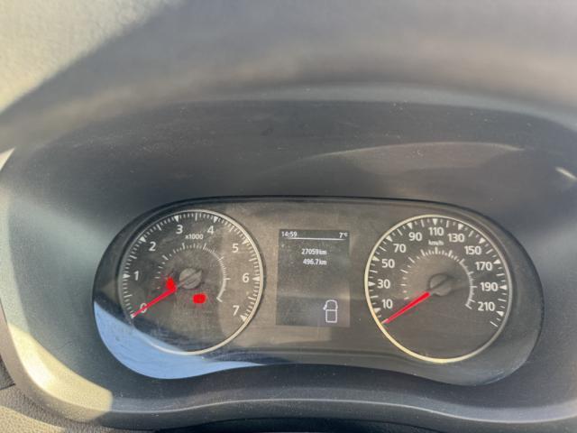 Renault Master image 9