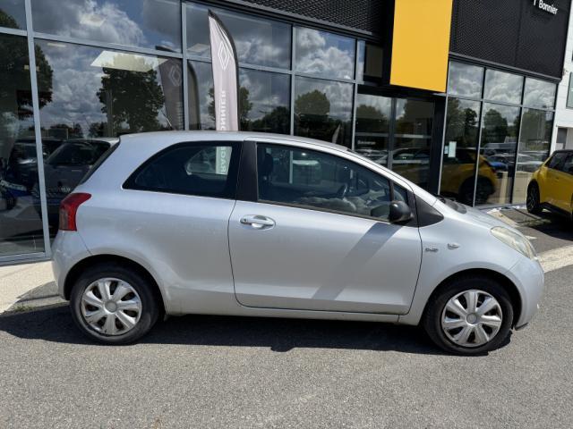 Toyota Yaris image 8